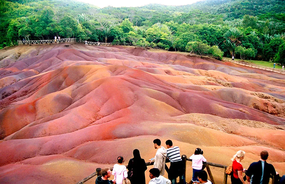 Seven Coloured Earths Mauritius. theweddingnotebook.com