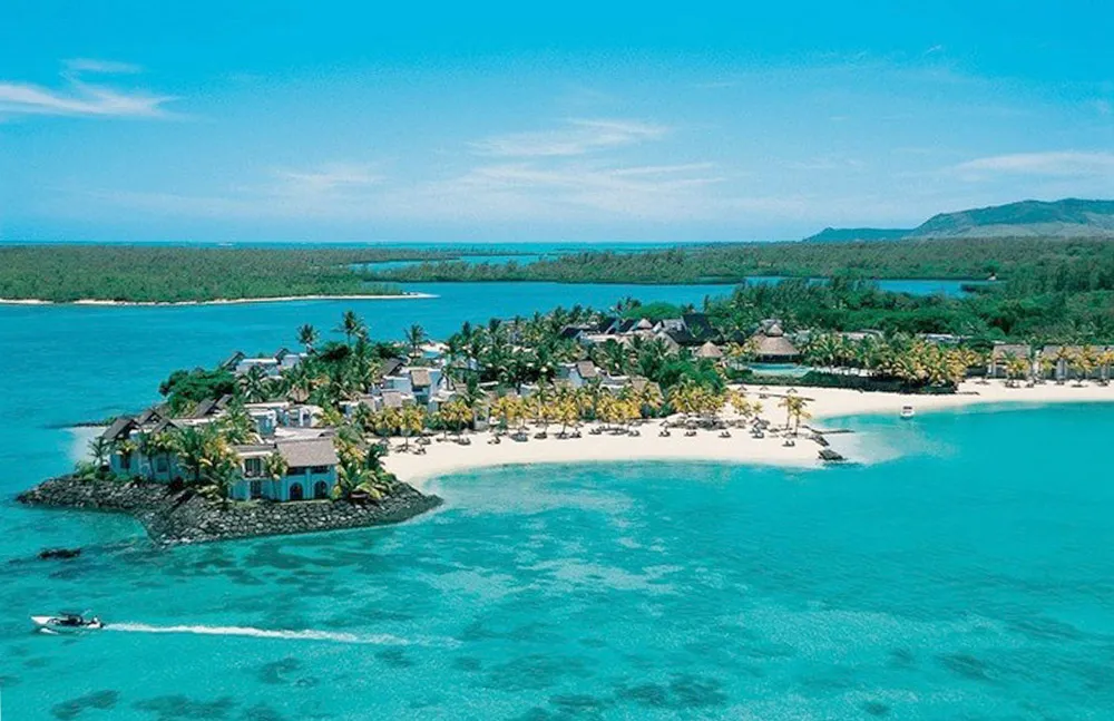 Shangri-La's Le Touessrok Resort and Spa. theweddingnotebook.com