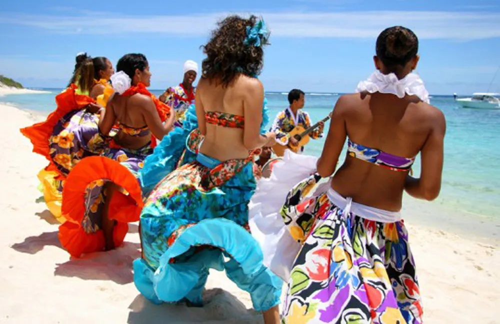 Sega dancers in Mauritius. theweddingnotebook.com