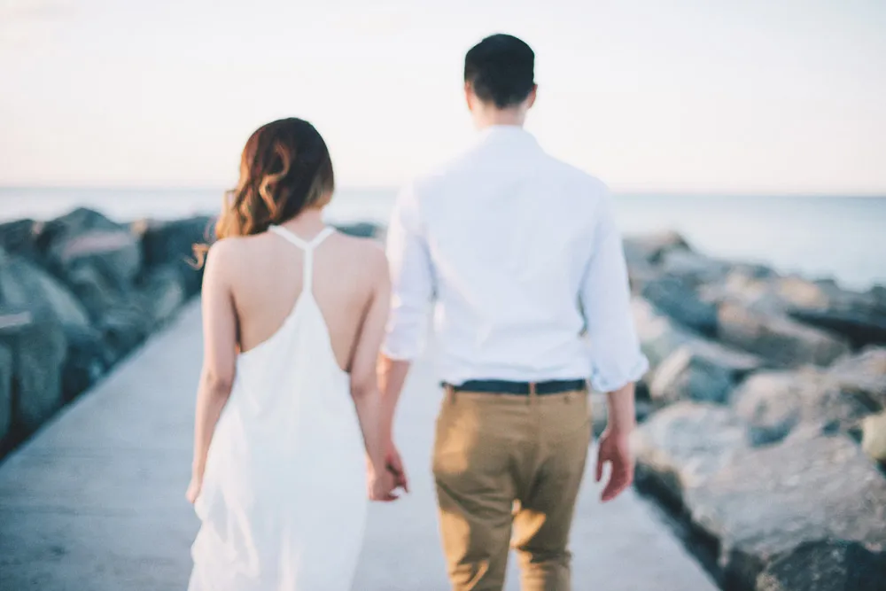 Ben Yew Photography. Cottesloe Beach Perth pre-wedding photos. theweddingnotebook.com