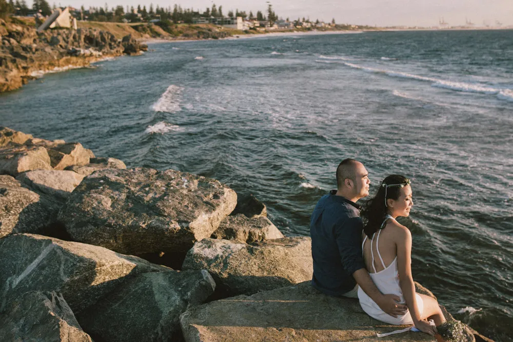 Andy Phe Photography. Cottesloe Beach Perth pre-wedding photos. theweddingnotebook.com