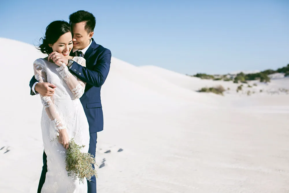 Photography by Axioo. Lancelin Desert Perth pre-wedding photos. theweddingnotebook.com