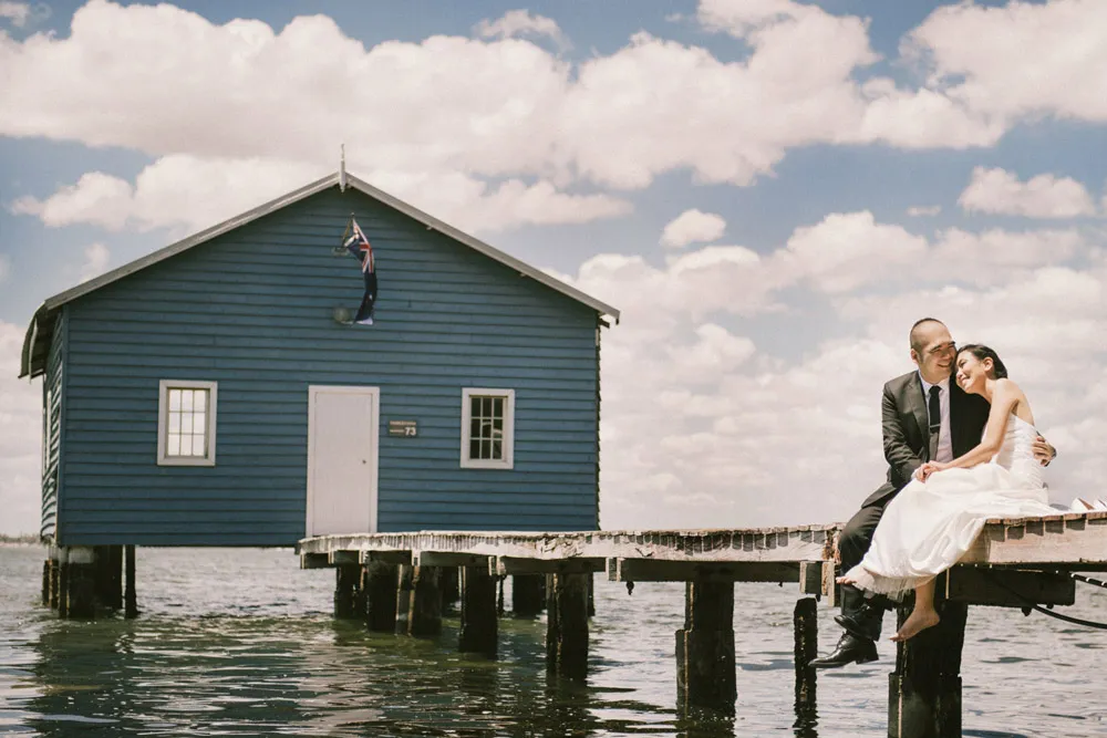 Andy Phe Photography. Blue Boat House, Perth. theweddingnotebook.com