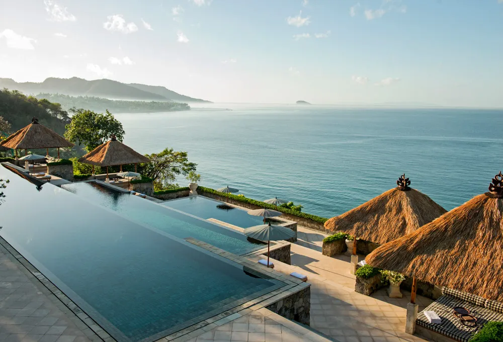 Amankila, Bali. Luxury Honeymoon Resorts in Southeast Asia. theweddingnotebook.com
