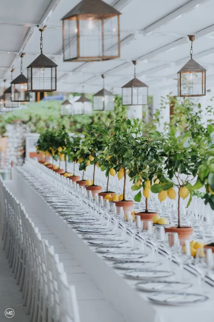 Destination wedding in Positano, Italy. Munkeat Photography. theweddingnotebook.com