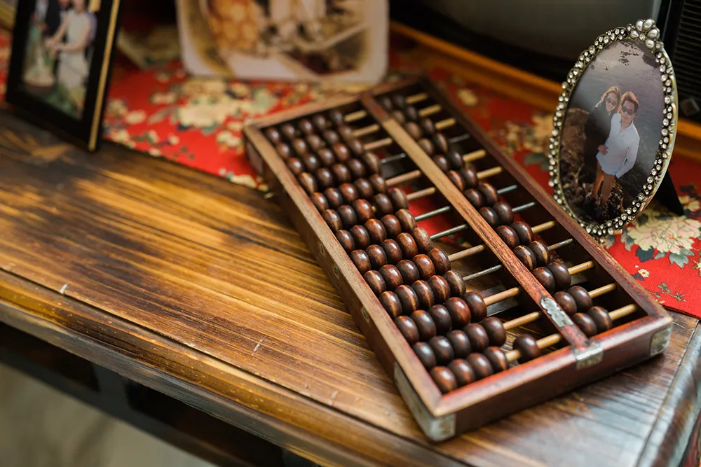 Photo by Peter Herman Photography. theweddingnotebook.com 