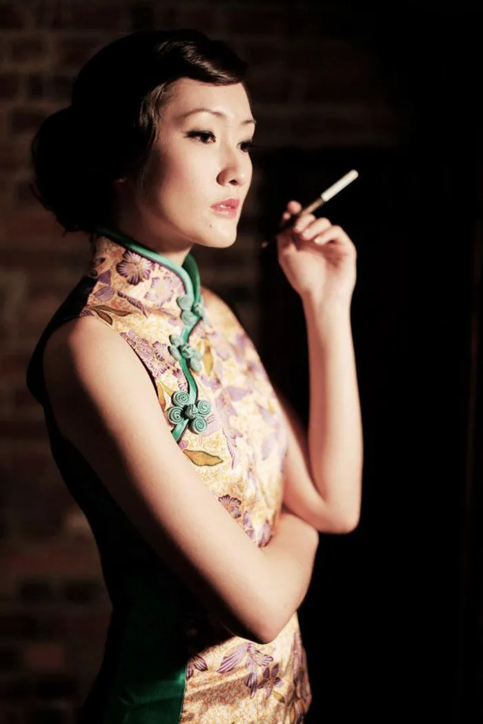 1960s Shanghai Style. Photography by Chris Ling International Photographers. theweddingnotebook.com