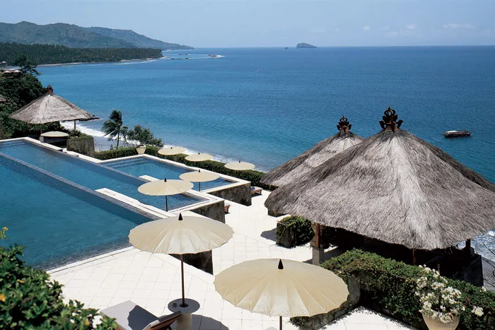 20 Honeymoon Ideas – Amankila, Bali. theweddingnotebook.com