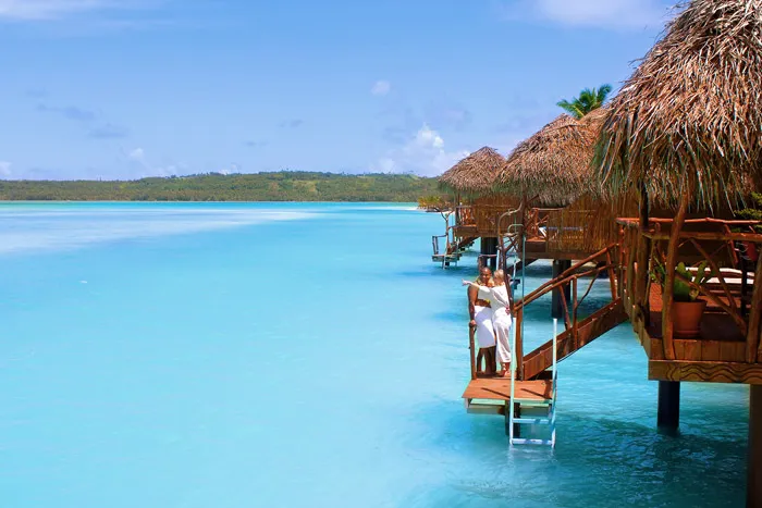 20 Honeymoon Ideas – Aitutaki Lagoon Resort &amp; Spa. theweddingnotebook.com