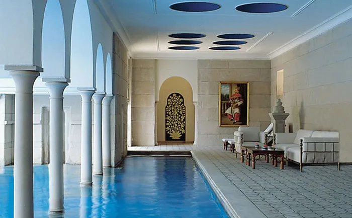 The Oberoi Amarvilas, Agra - 25 Must-See Honeymoon Resorts In Asia. theweddingnotebook.com