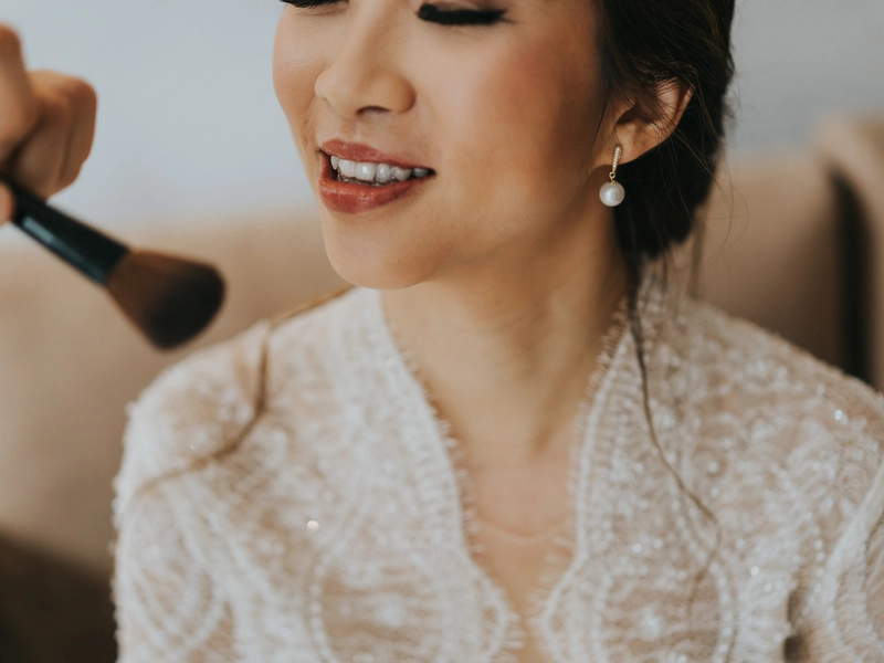 8 Questions to Ask Your Bridal Makeup Artist Before Hiring