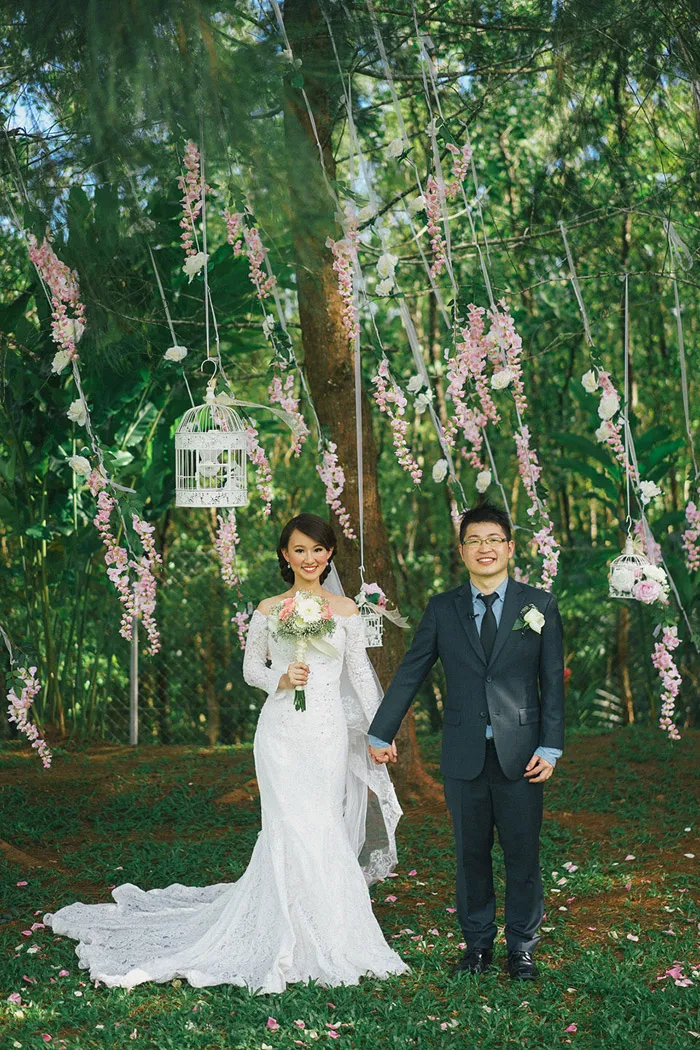 Garden wedding in Cove55, Malaysia. Photo by Fabulous Moments. theweddingnotebook.com