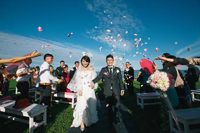 Photo by Fabulous Moments. theweddingnotebook.com