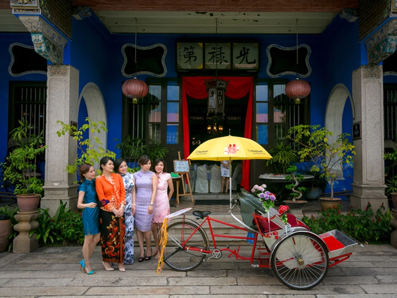 A Big Reunion At The Blue Mansion