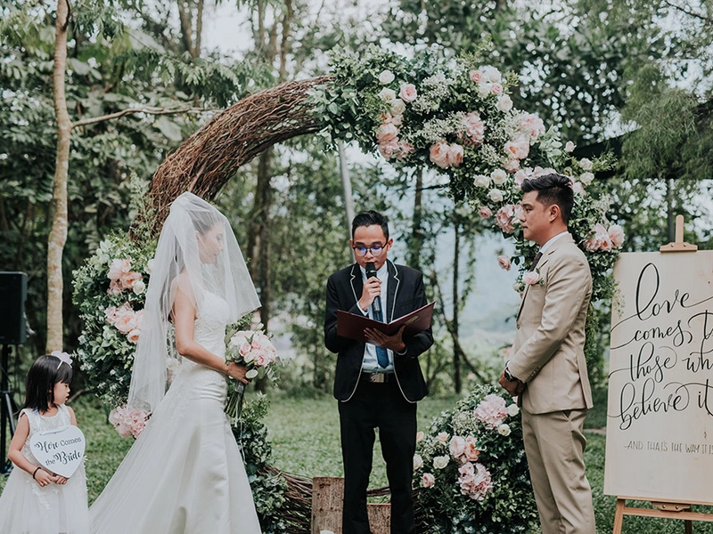 A Blush Pink Rustic Floral Outdoor Wedding at Templer Park