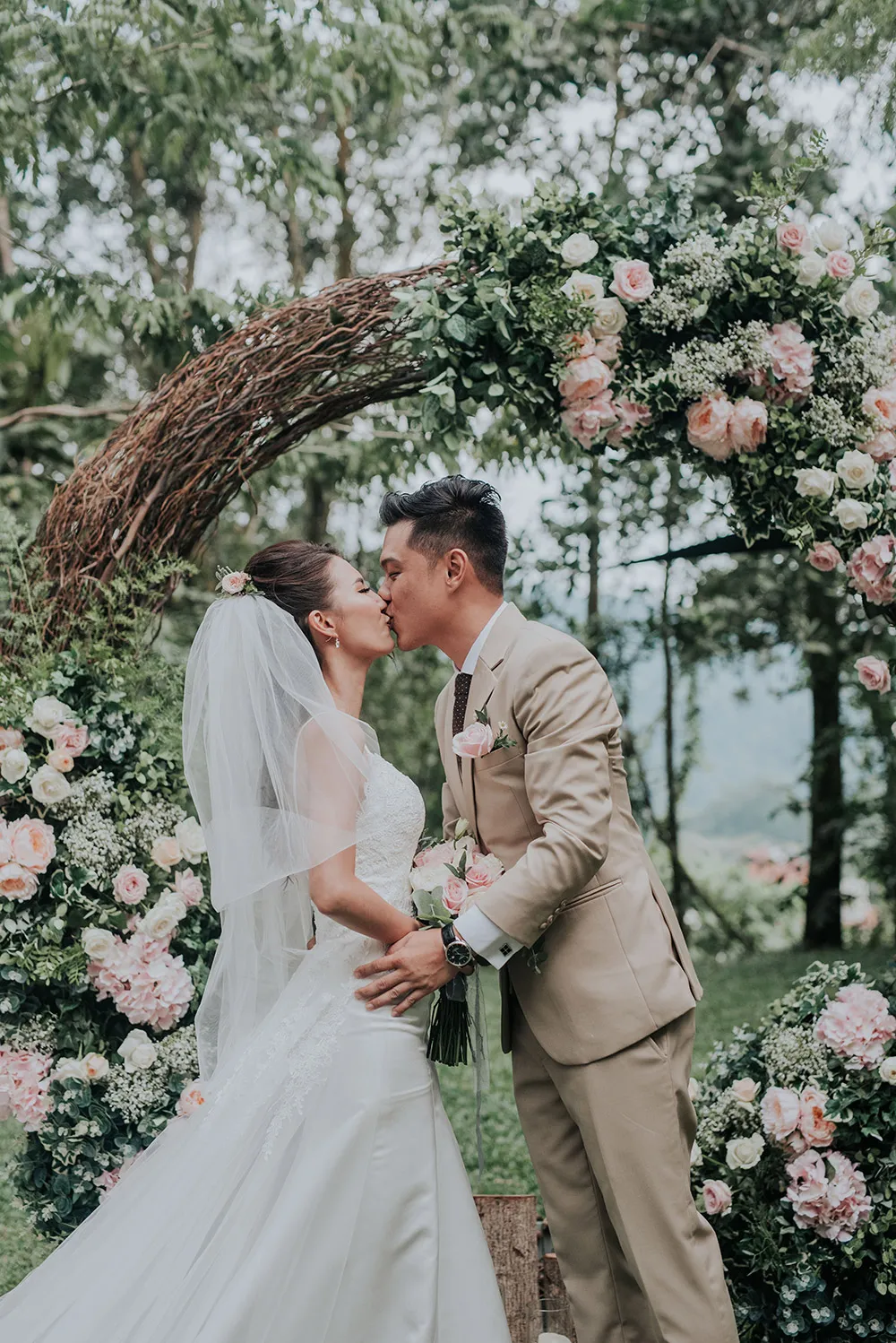 Twins photography. theweddingnotebook.com