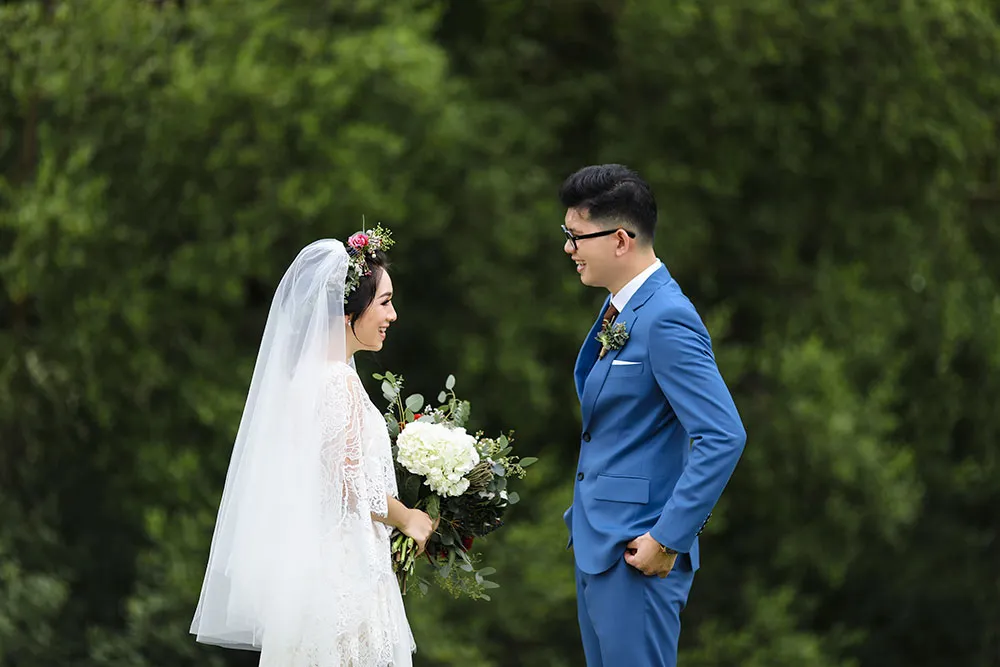 Photo by Axioo. ttp://theweddingnotebook.com
