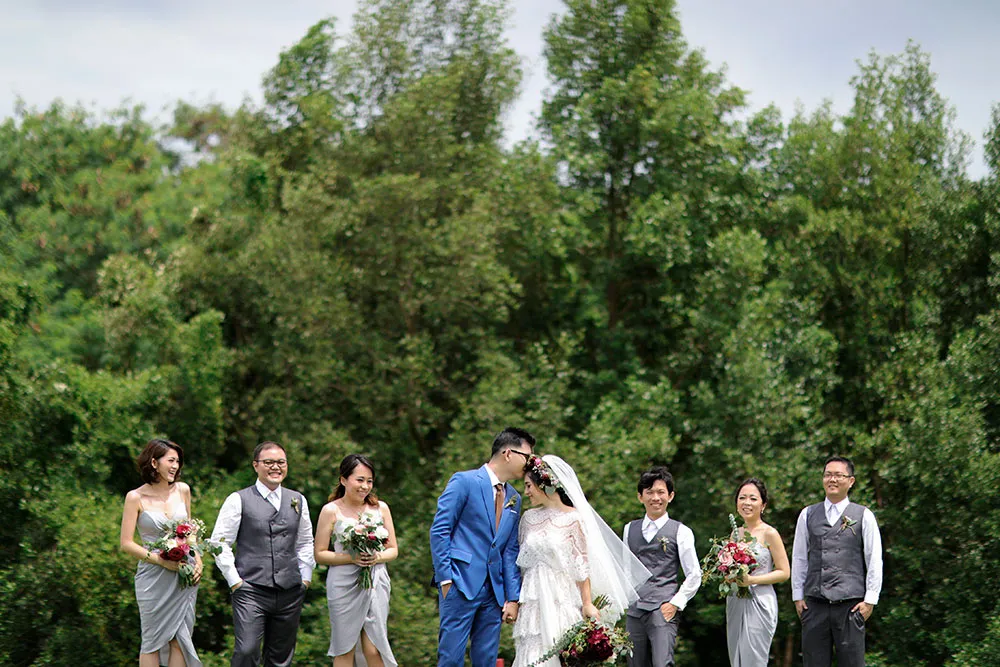 Photo by Axioo. ttp://theweddingnotebook.com