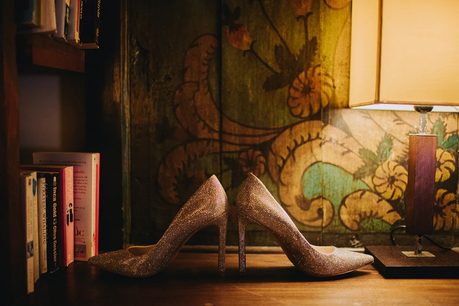 Destination wedding in Bali. Photography by Terralogical. theweddingnotebook.com