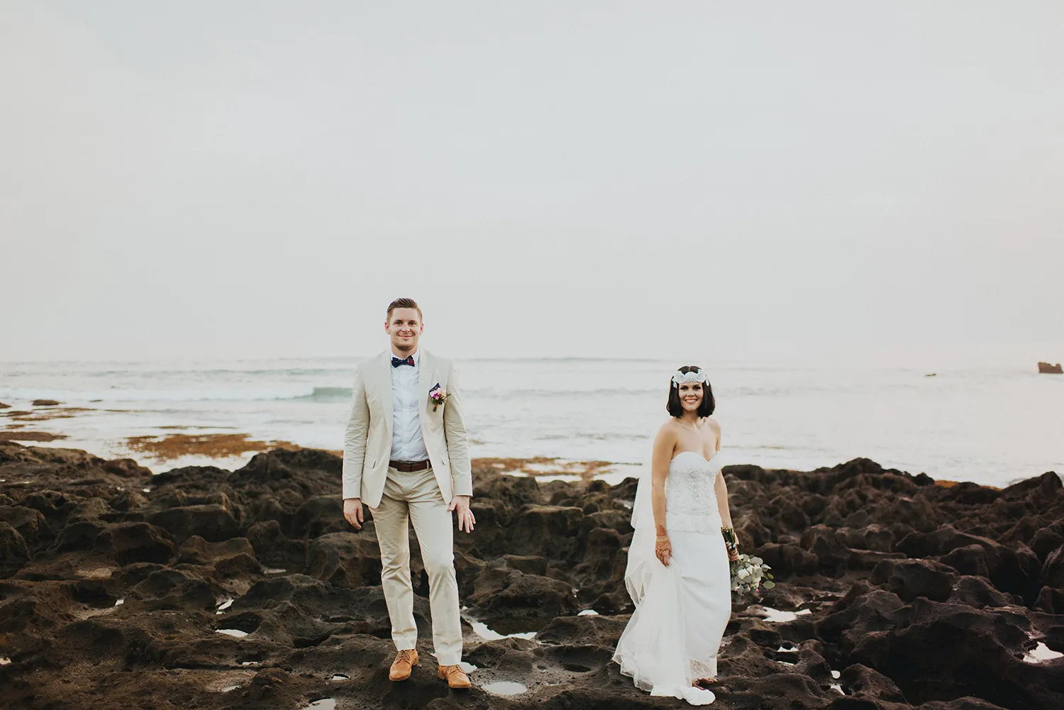 Destination wedding in Bali. Photography by Terralogical. theweddingnotebook.com