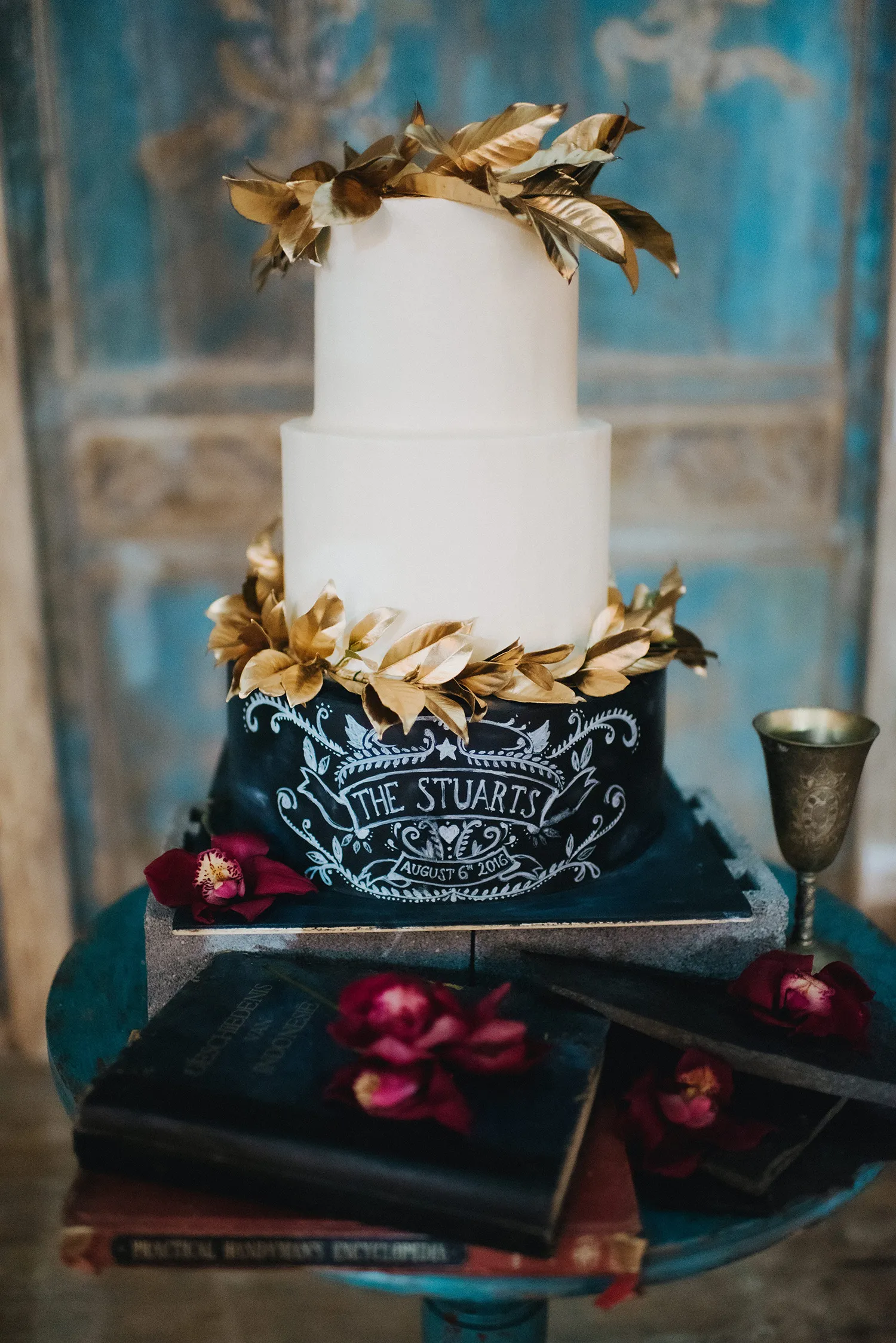 Destination wedding in Bali. Photography by Terralogical. theweddingnotebook.com