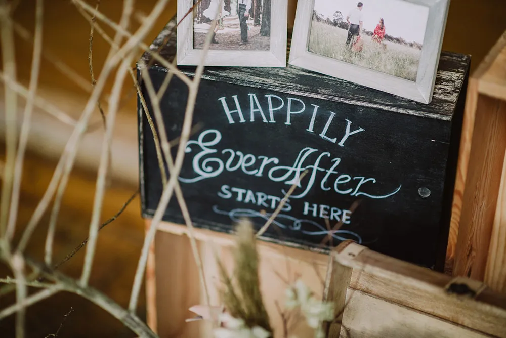 Chong Yee Photography. theweddingnotebook.com