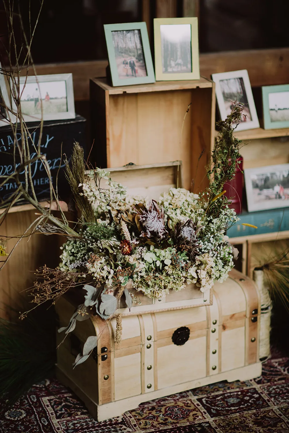 Chong Yee Photography. theweddingnotebook.com