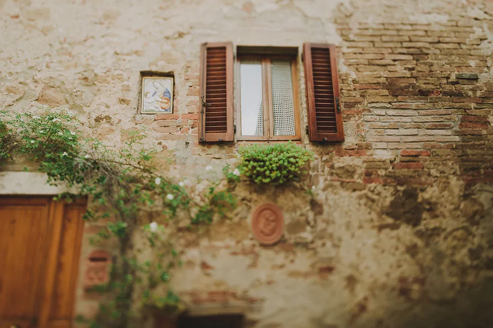 Photo by Gianluca Adovacio. theweddingnotebook.com