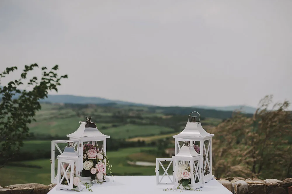 Photo by Gianluca Adovacio. theweddingnotebook.com
