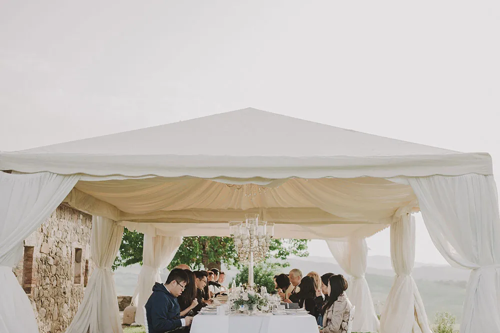 Photo by Gianluca Adovacio. theweddingnotebook.com