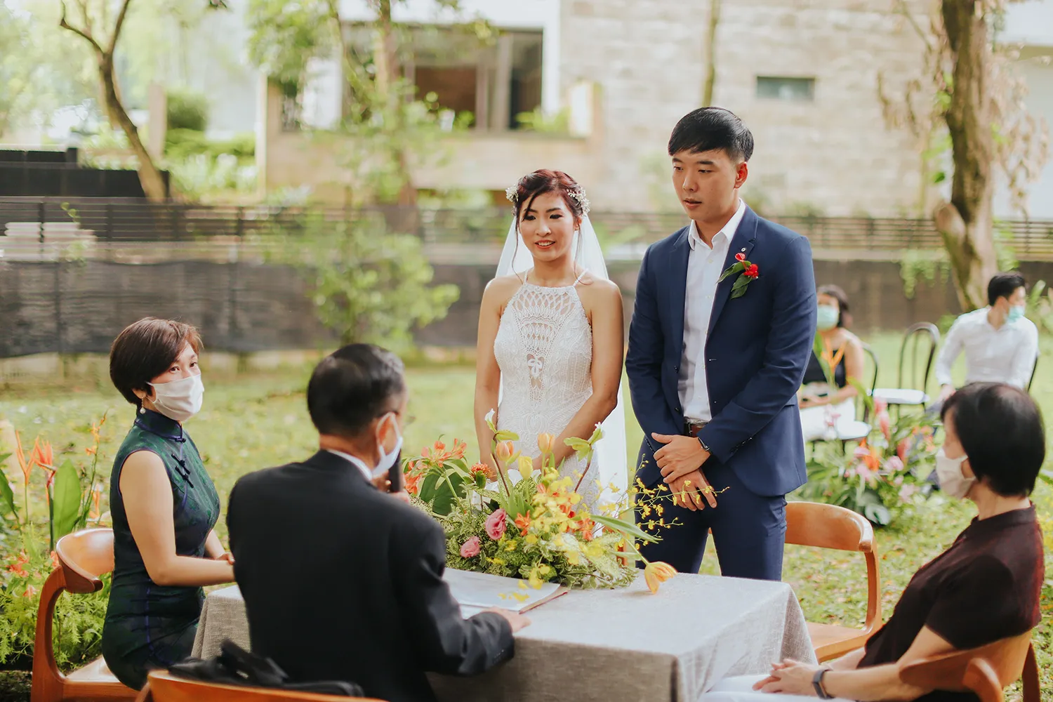 Photo by Present on Pixels. theweddingnotebook.com