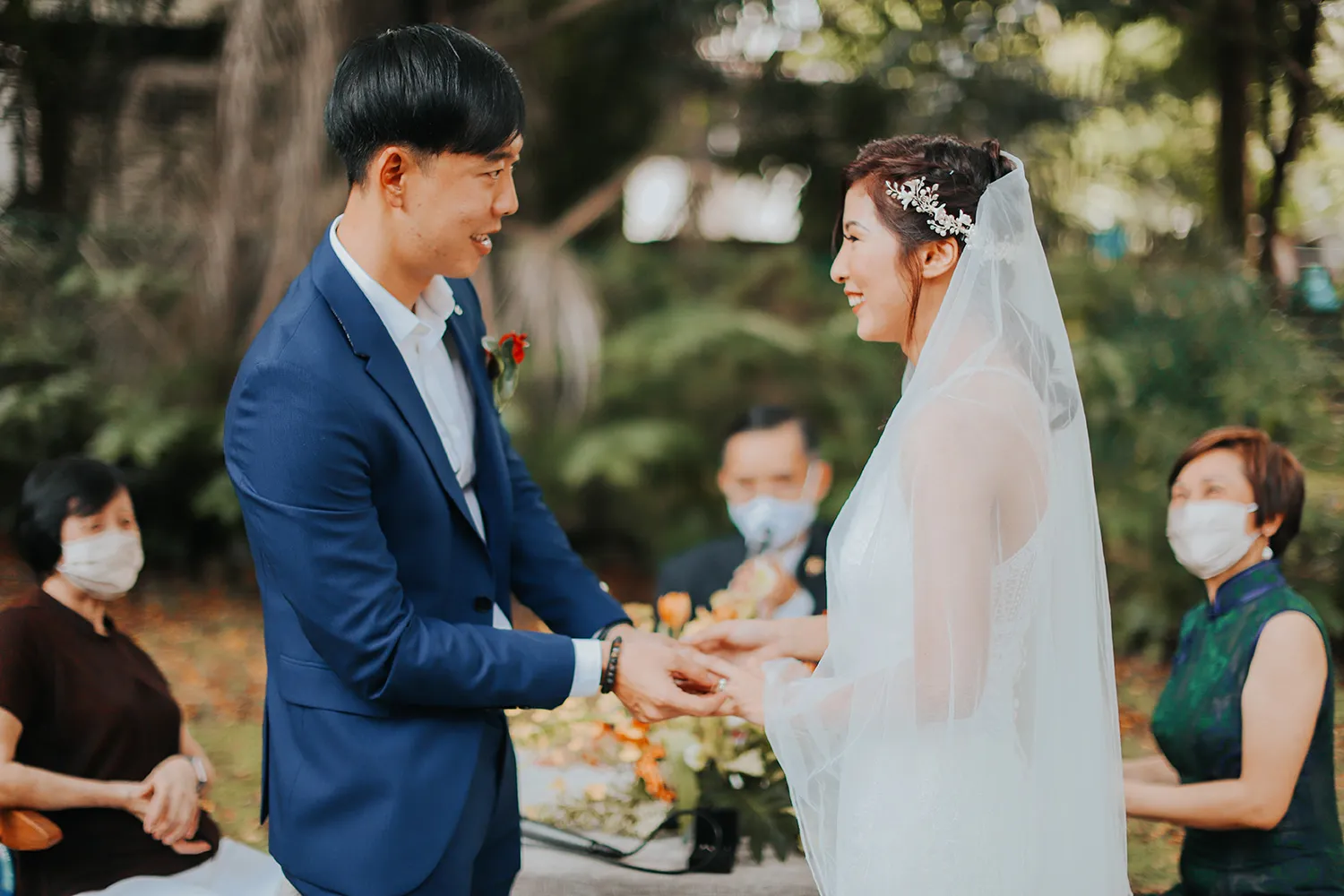 Photo by Present on Pixels. theweddingnotebook.com