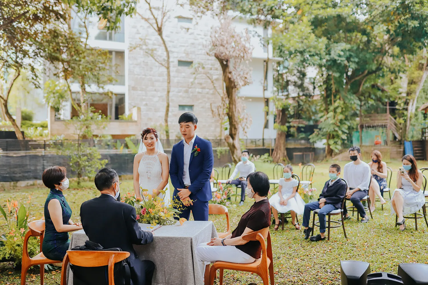 Photo by Present on Pixels. theweddingnotebook.com