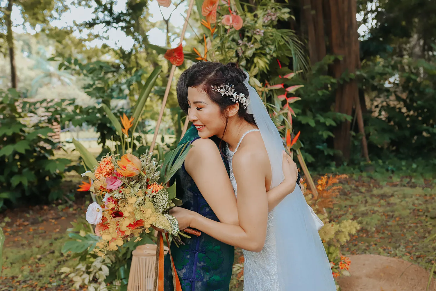 Photo by Present on Pixels. theweddingnotebook.com