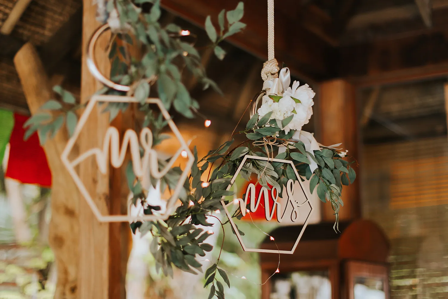 Photo by Present on Pixels. theweddingnotebook.com