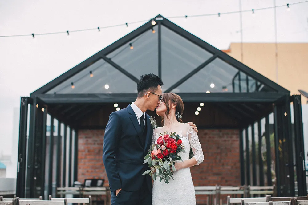 Photo by Memoir Click Studio Photography. theweddingnotebook.com