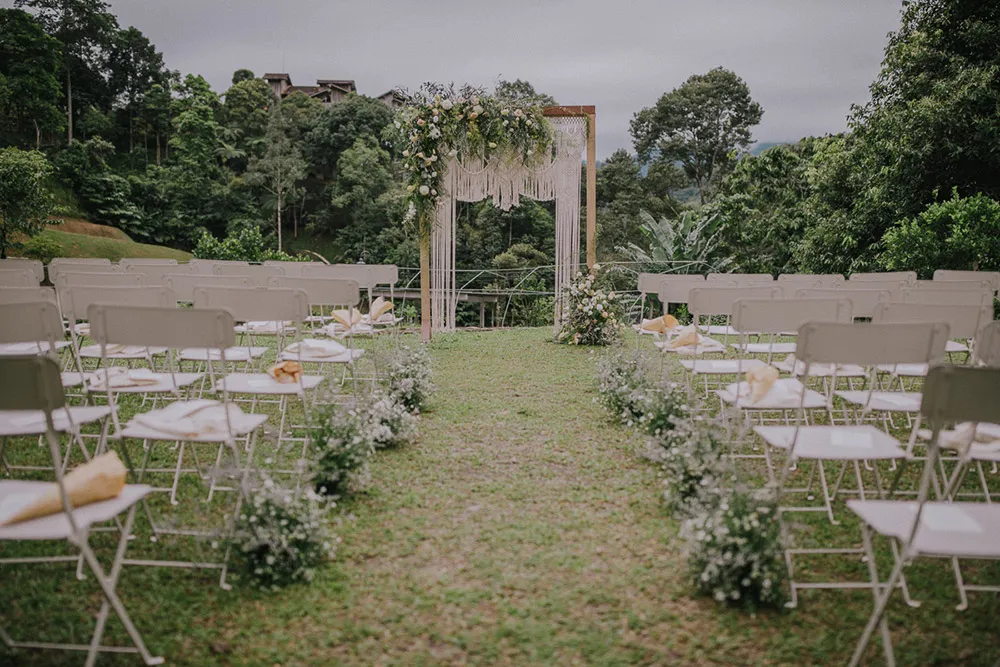 Photo by Hellojanelee. theweddingnotebook.com