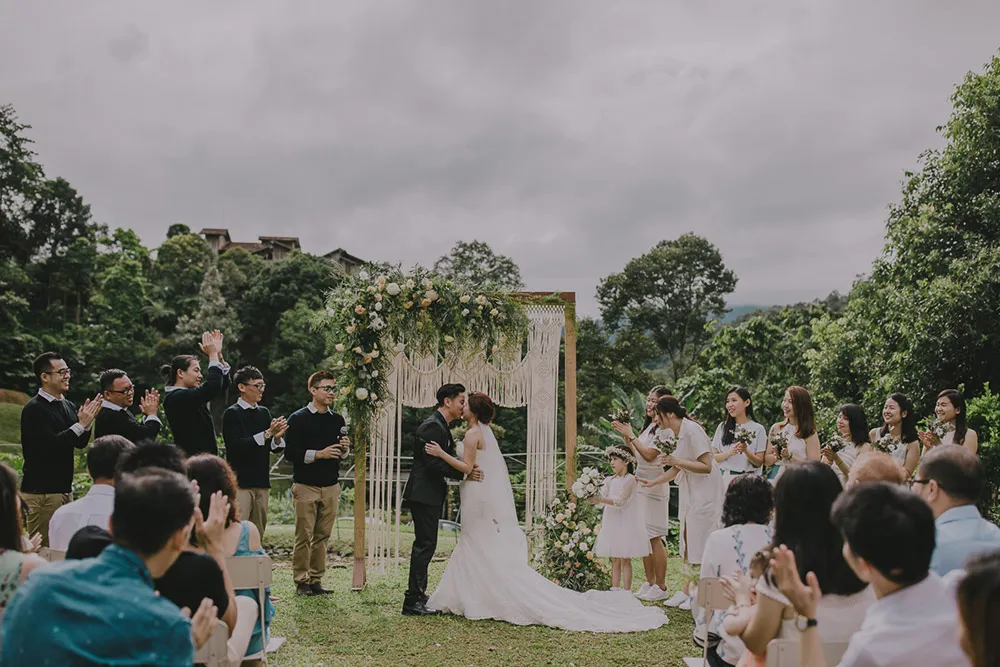 Photo by Hellojanelee. theweddingnotebook.com