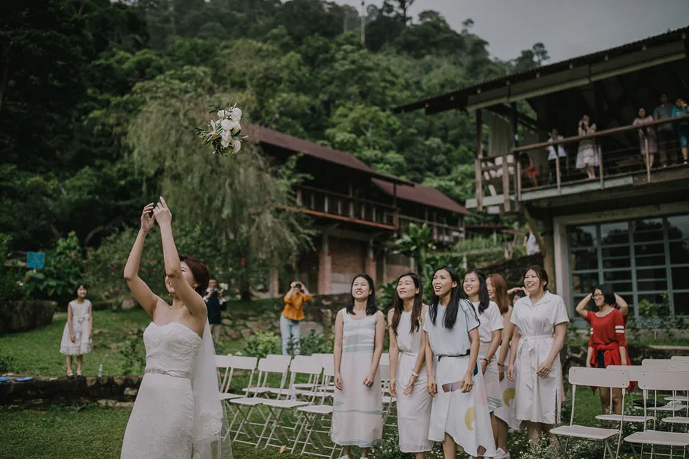 Photo by Hellojanelee. theweddingnotebook.com