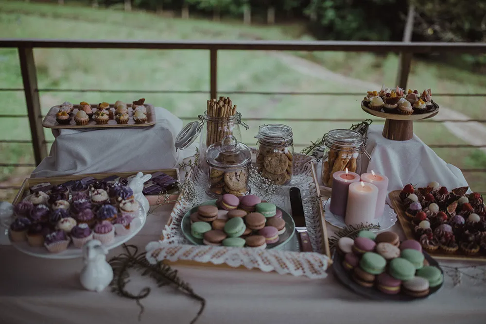 Photo by Hellojanelee. theweddingnotebook.com