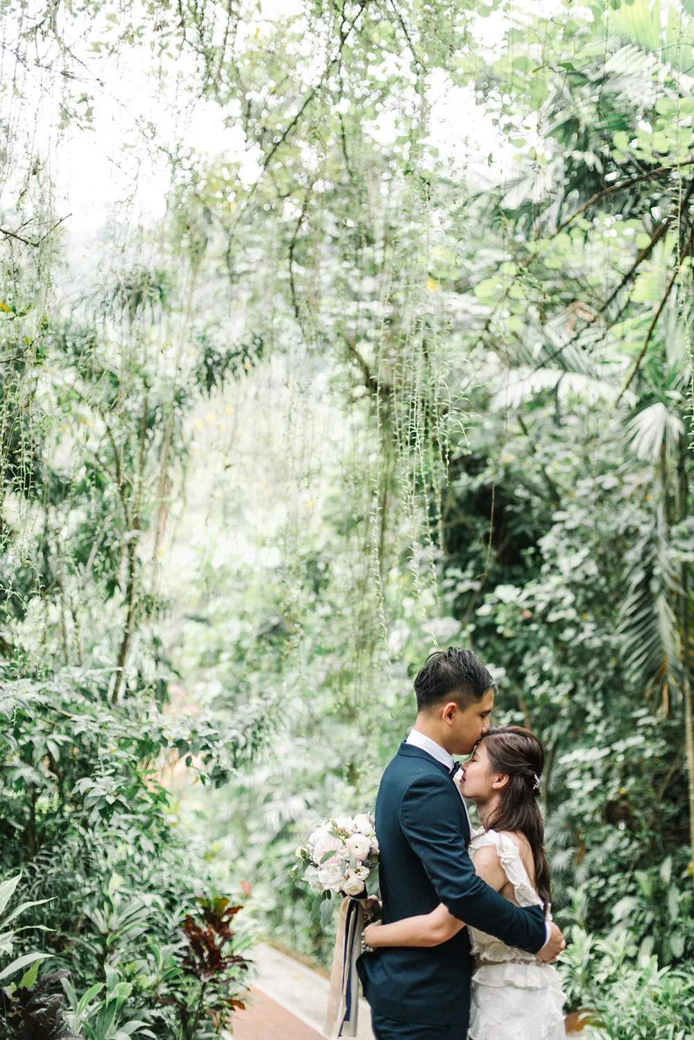 Photo by Fixer Photography. theweddingnotebook.com