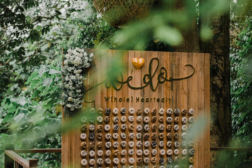 Photo by Fixer Photography. theweddingnotebook.com