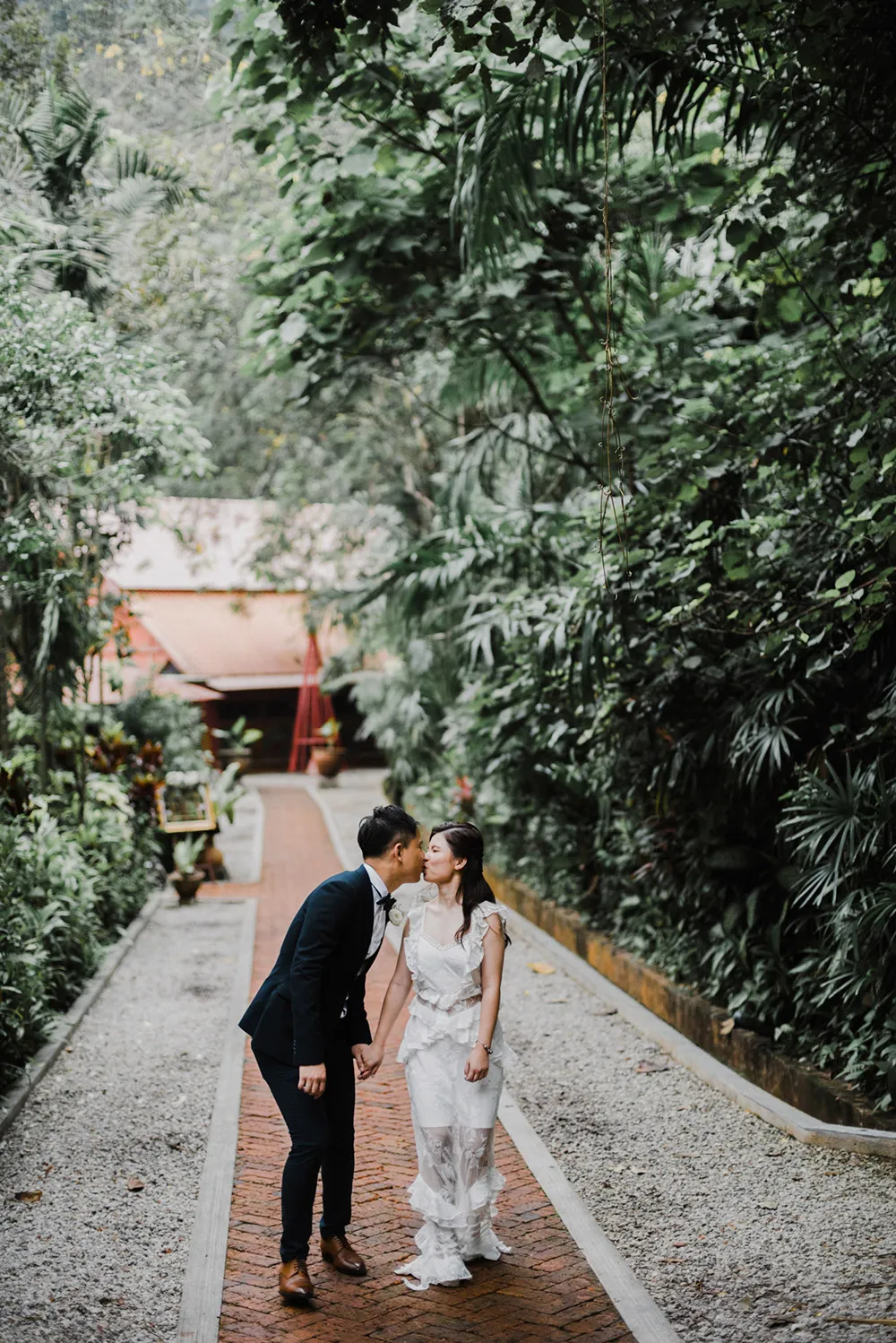 Photo by Fixer Photography. theweddingnotebook.com