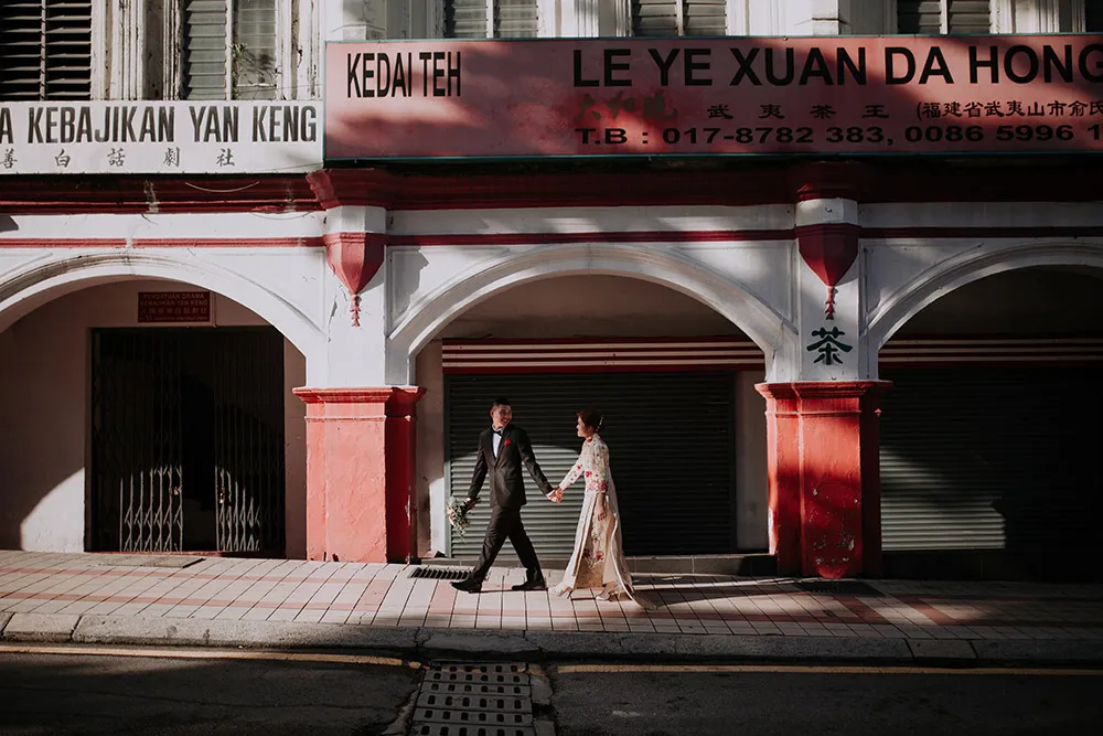 Photo by Jessielyee Photography. theweddingnotebook.com