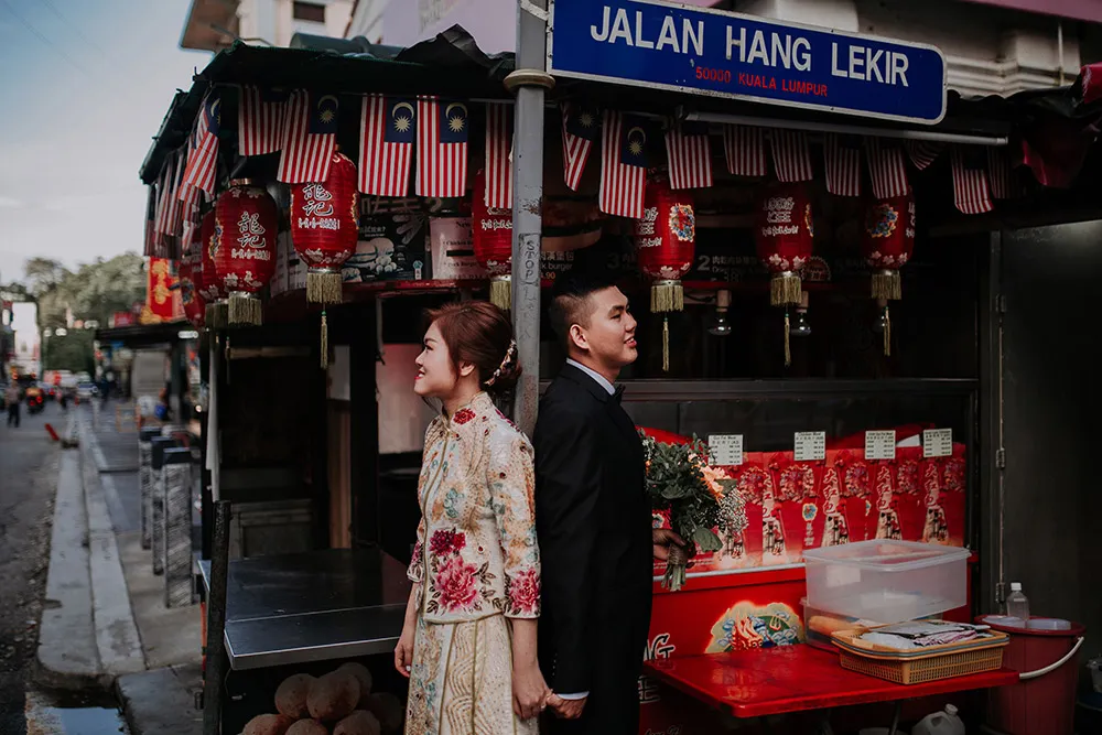 Photo by Jessielyee Photography. theweddingnotebook.com