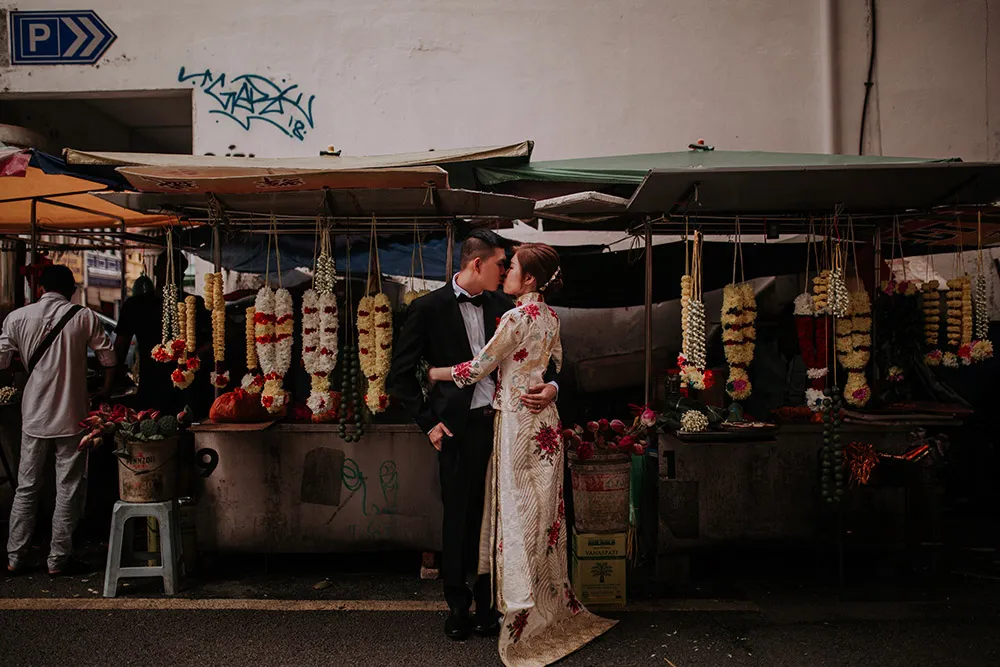 Photo by Jessielyee Photography. theweddingnotebook.com