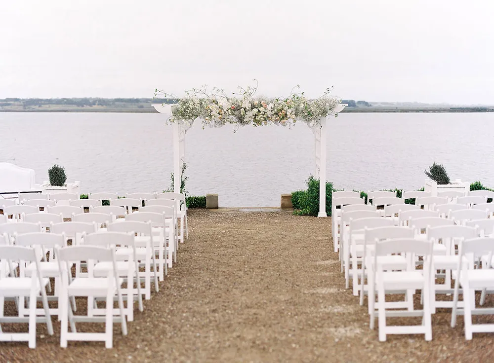 Photo by Lilikad Photography. theweddingnotebook.com