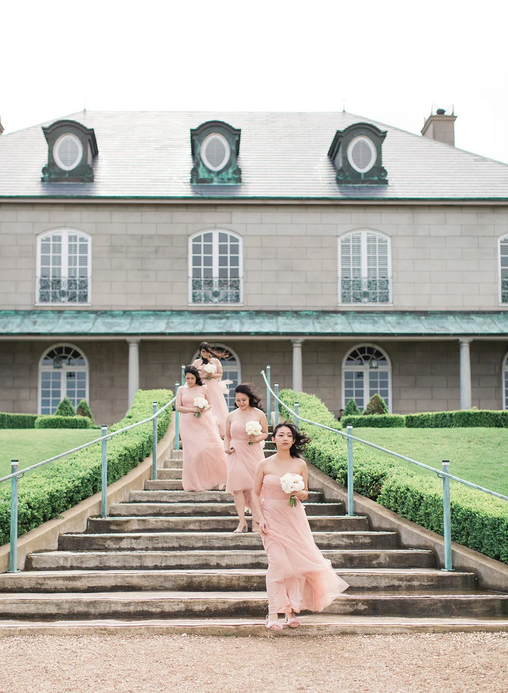 Photo by Lilikad Photography. theweddingnotebook.com