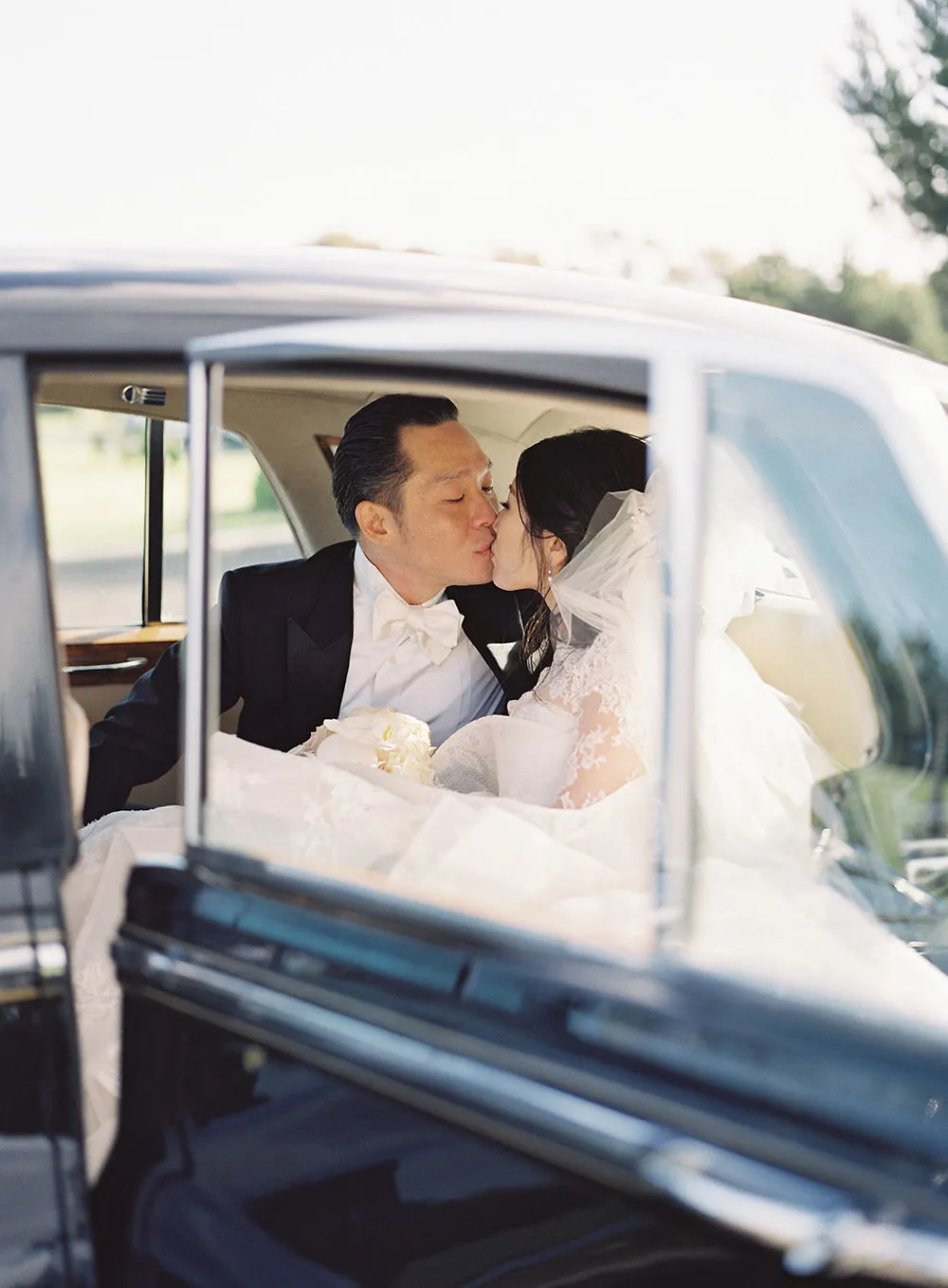 Photo by Lilikad Photography. theweddingnotebook.com