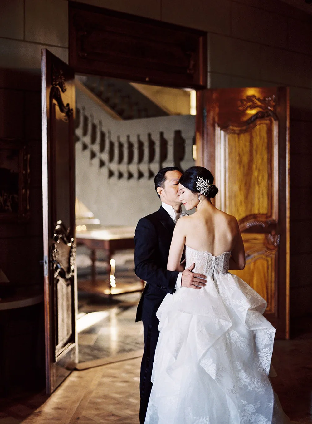 Photo by Lilikad Photography. theweddingnotebook.com